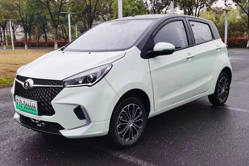 HZ3 EV photo