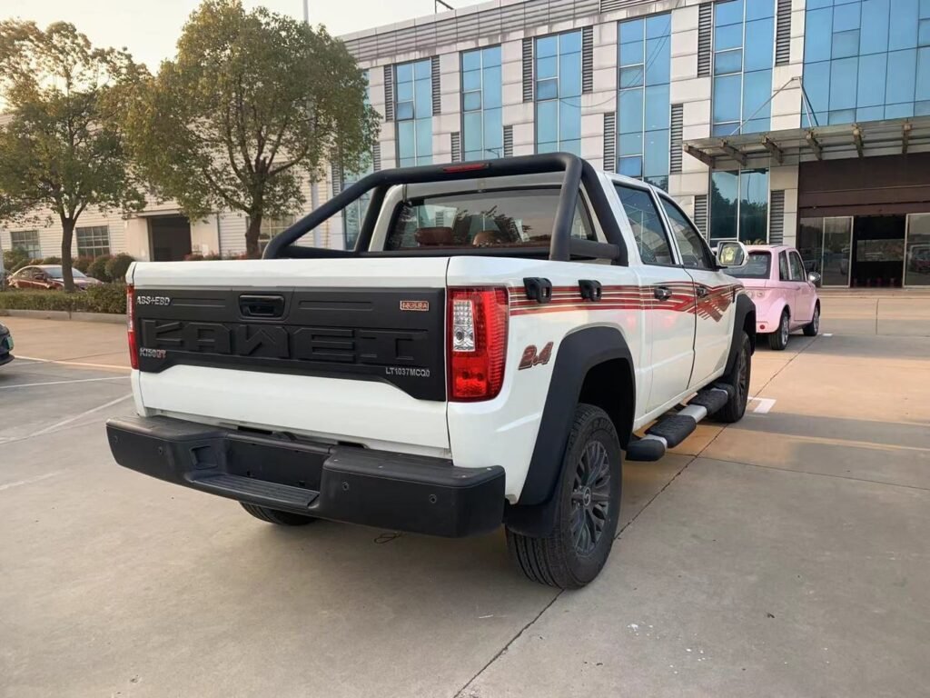 Double Cab Pickup photo