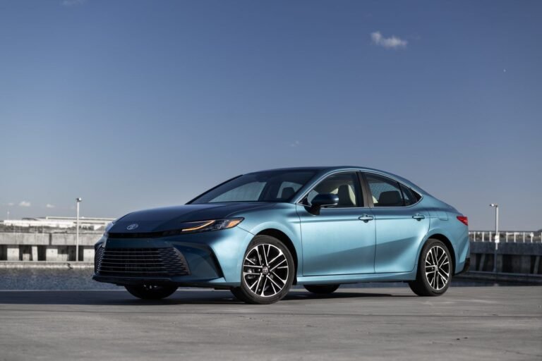 Toyota Camry Hybrid
